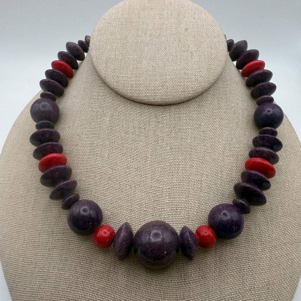 Karla Jordan Chunky Purple Red Lucite Resin Necklace Signed Graduated Statement
